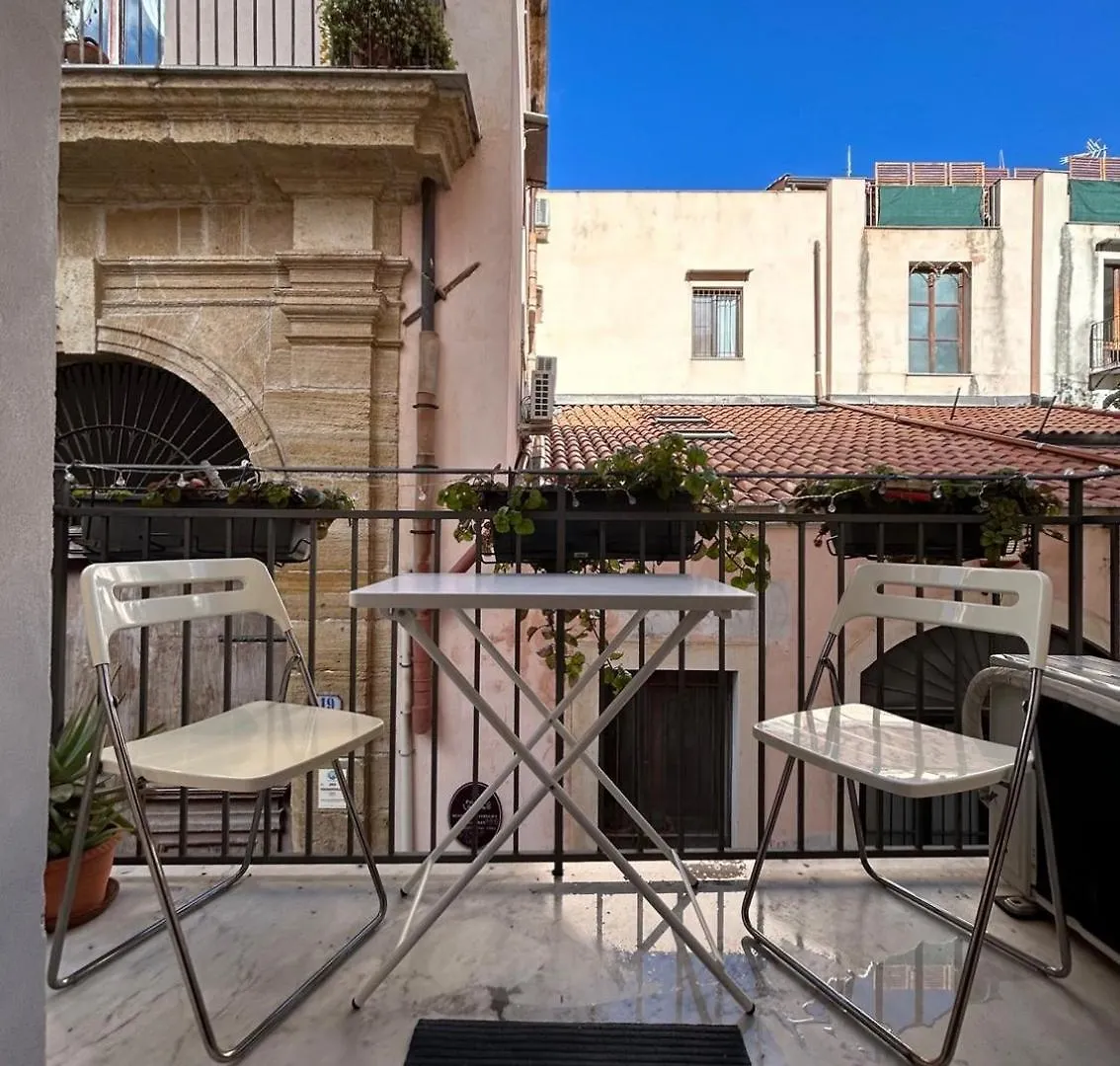 Al Cassaro - Holiday Home Палермо 0*,  Италия